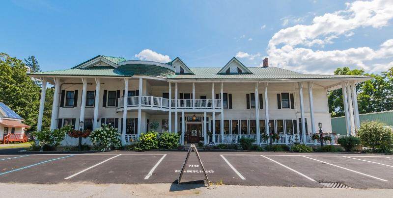 Historic Hotel Broadalbin image