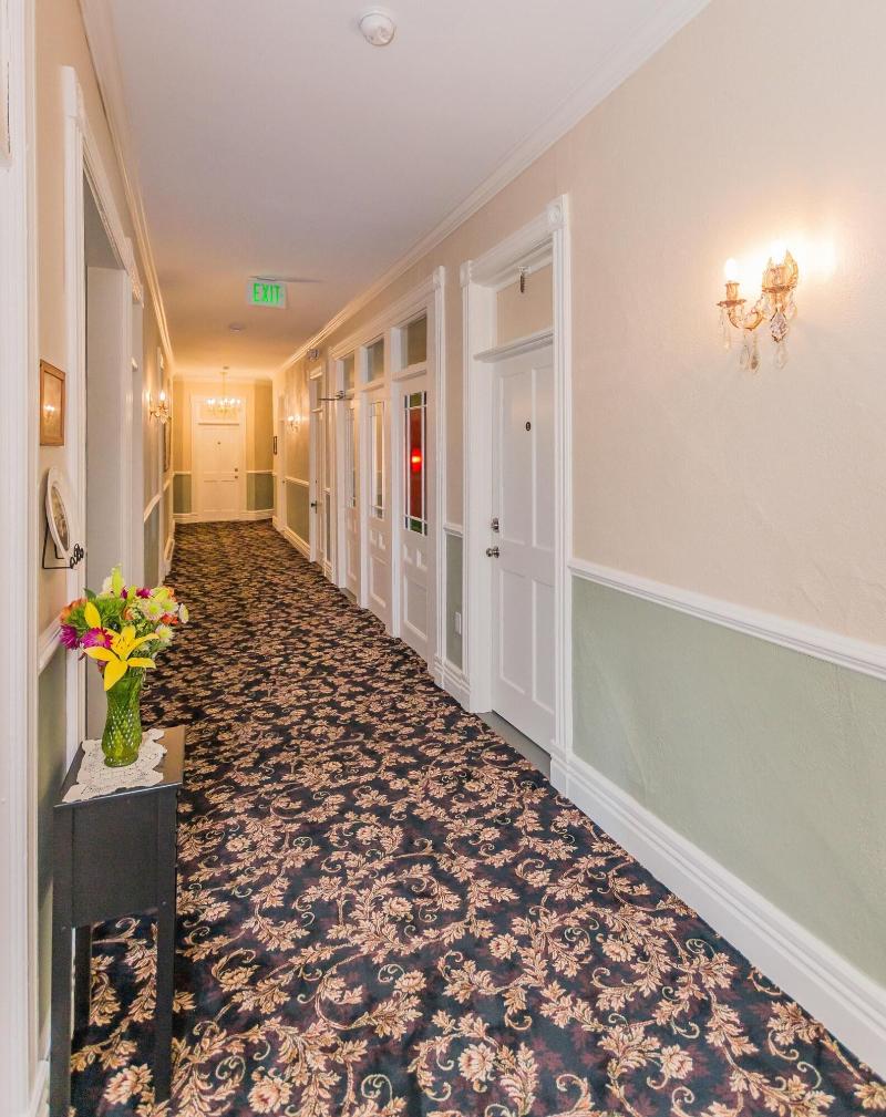 Historic Hotel Broadalbin image