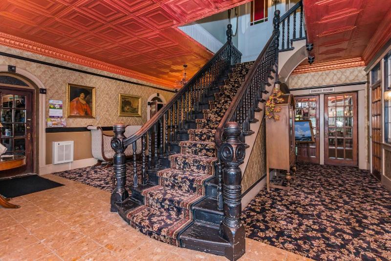 Historic Hotel Broadalbin image