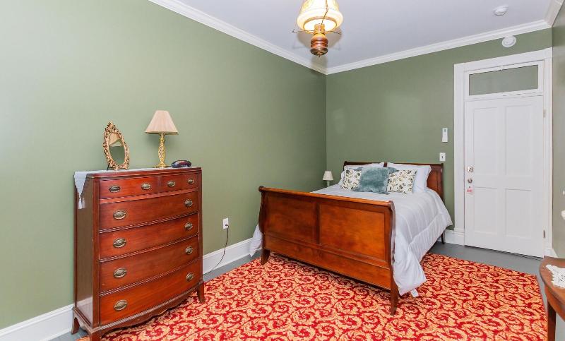 Historic Hotel Broadalbin image