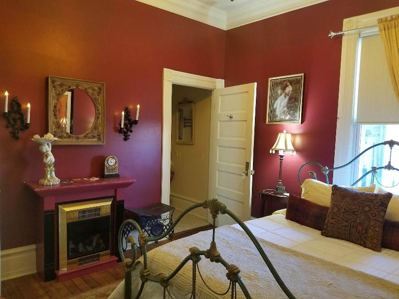 Abbey House Inn