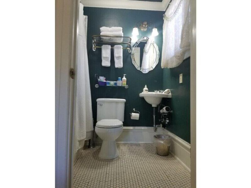 Abbey House Inn image