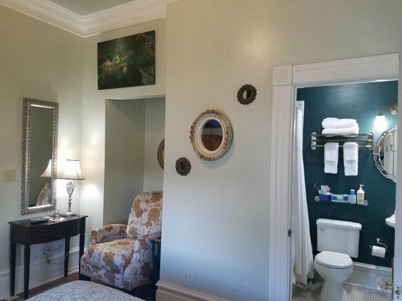 Abbey House Inn image