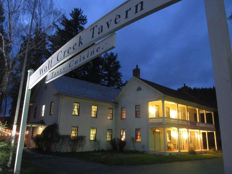 Wolf Creek Inn & Tavern image
