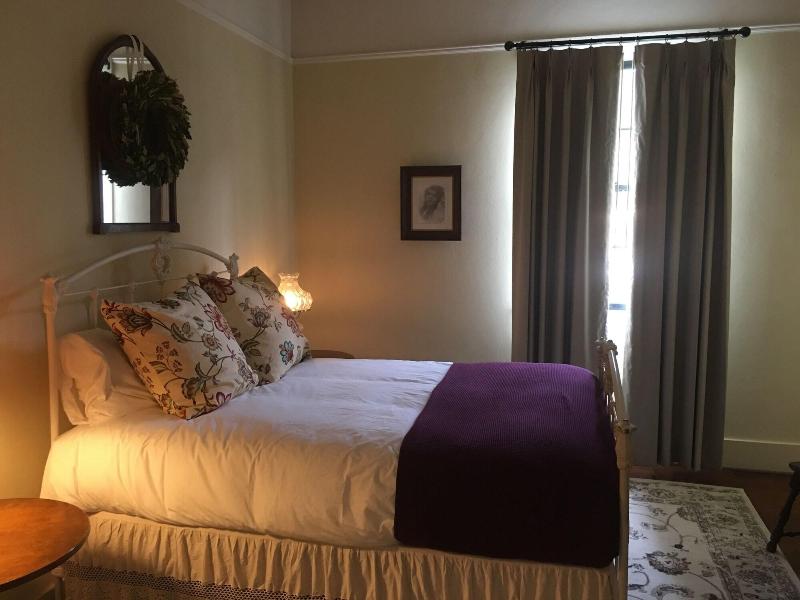 Wolf Creek Inn & Tavern image