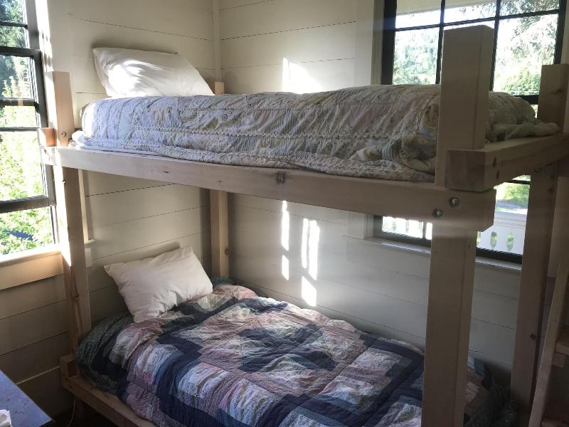 Wolf Creek Inn & Tavern image