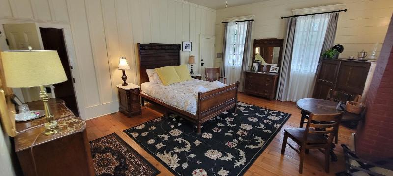 Wolf Creek Inn & Tavern image 8
