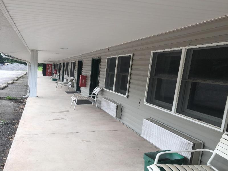 Gravity Inn Motel image