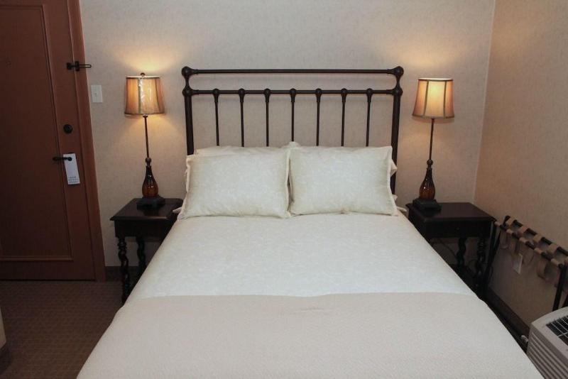 The Beaumont Inn image