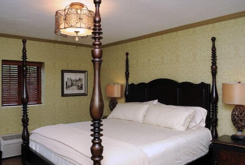 The Beaumont Inn image