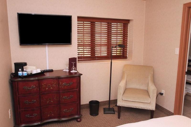 The Beaumont Inn image