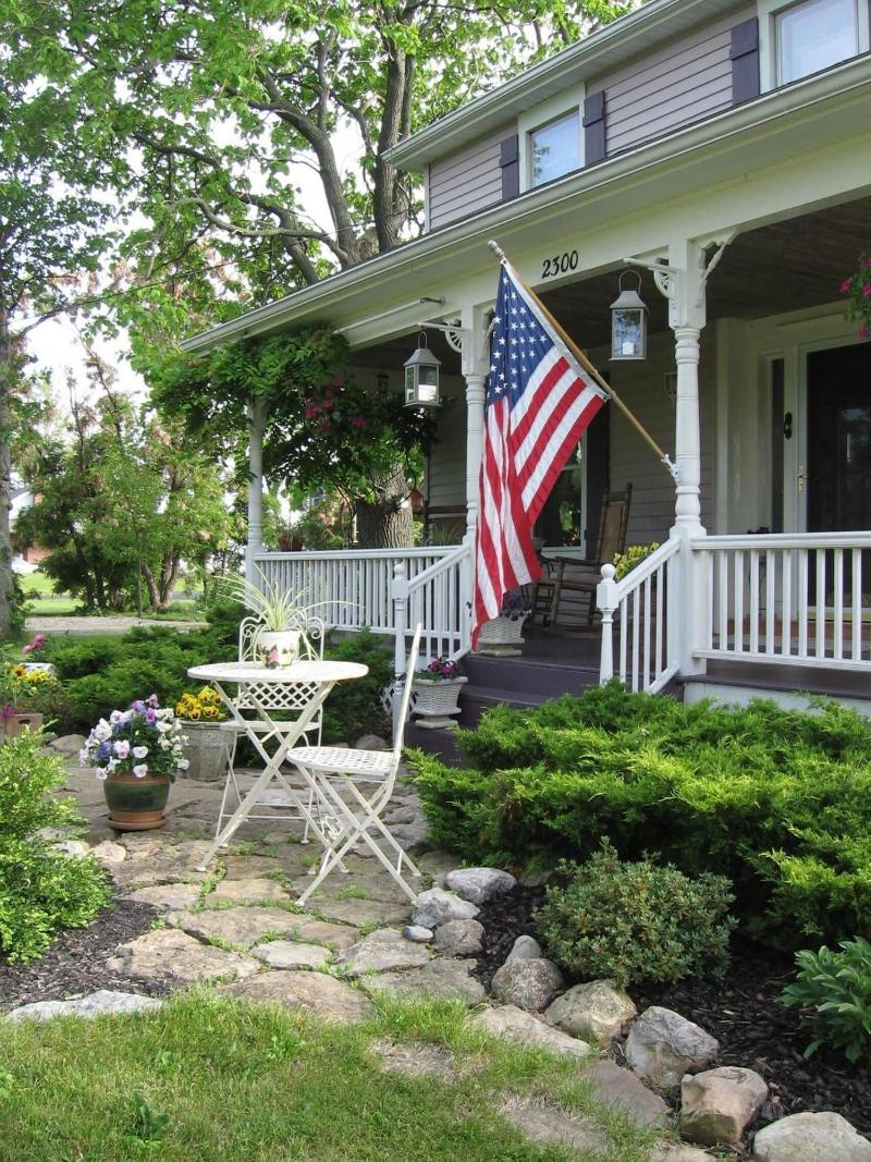The Bella Ella B&B image