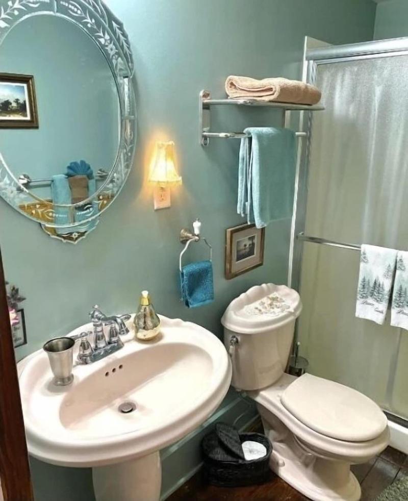The Bella Ella B&B image