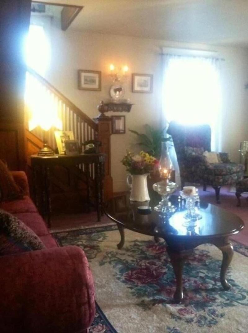 The Bella Ella B&B image