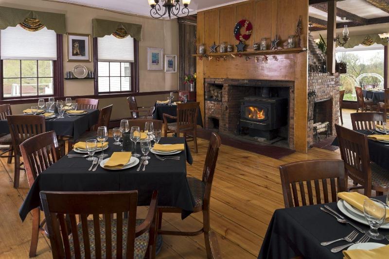 Wakefield Inn & Restaurant image