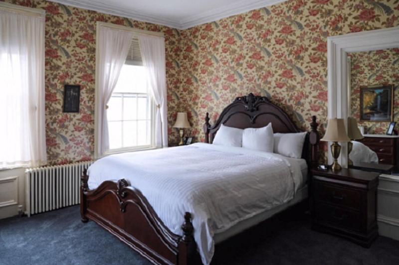 Inn At Taughannock Falls image