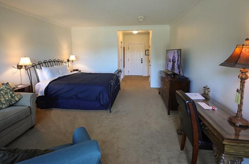 Inn At Taughannock Falls image