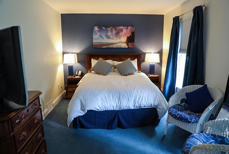 Inn At Taughannock Falls image