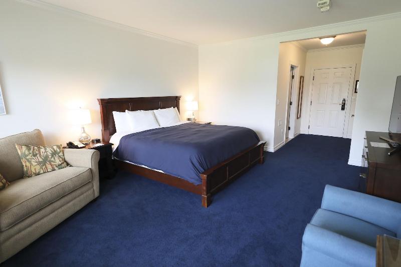 Inn At Taughannock Falls image