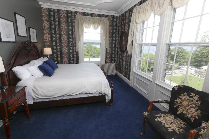 Inn At Taughannock Falls image