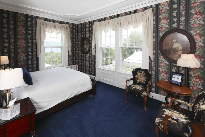 Inn At Taughannock Falls image