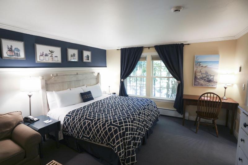 Inn At Taughannock Falls image