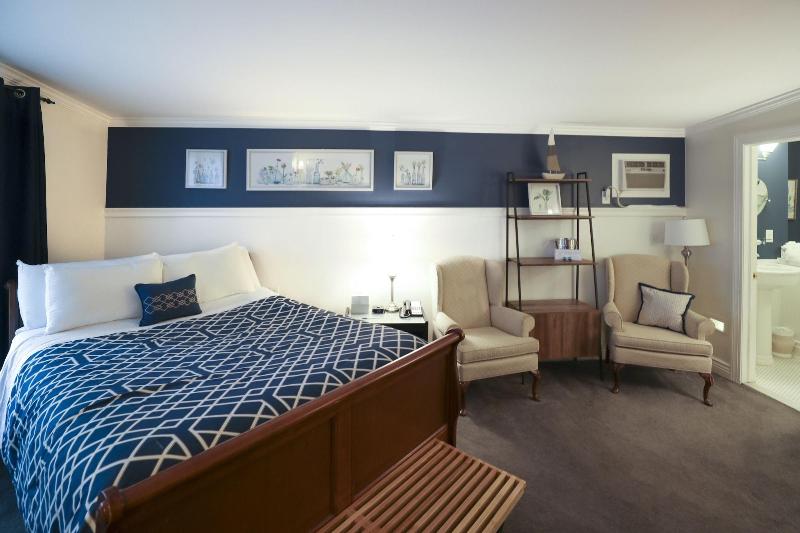Inn At Taughannock Falls image