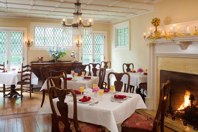 Landmark Inn image