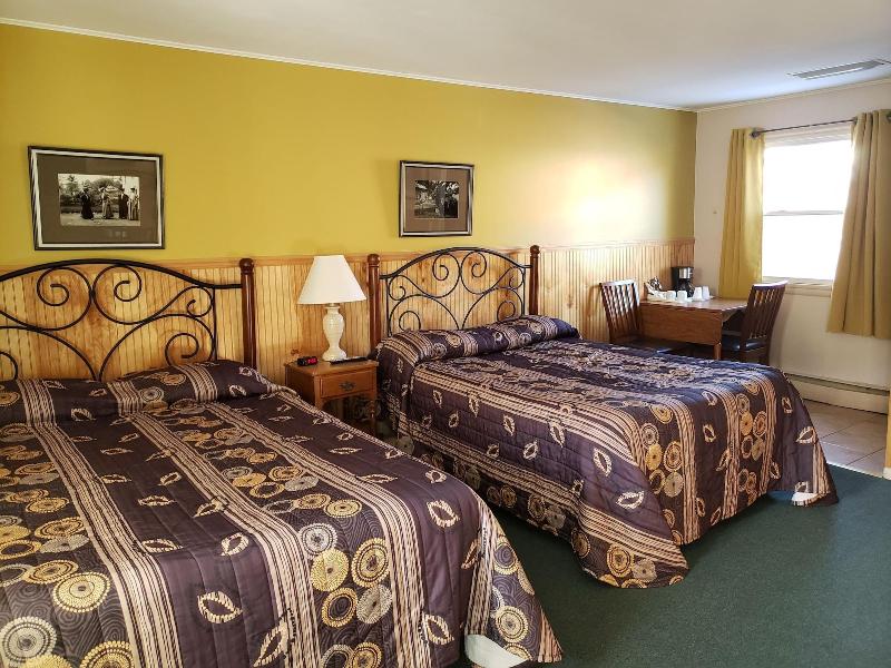 The Colonial Motel image