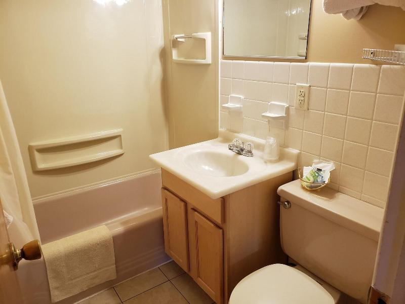 The Colonial Motel image