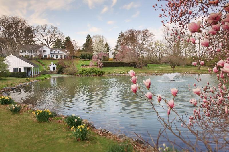 The Inn At Whitewing Farm image