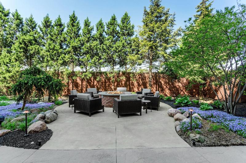 Courtyard by Marriott Easton-Columbus image