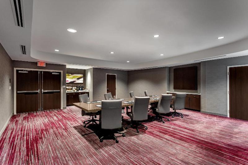 Courtyard by Marriott Easton-Columbus image