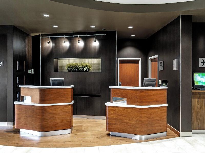 Courtyard by Marriott Easton-Columbus image