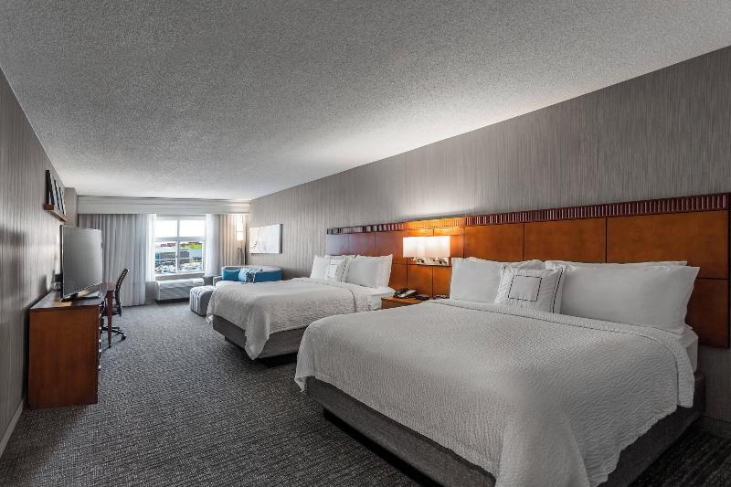 Courtyard by Marriott Easton-Columbus image
