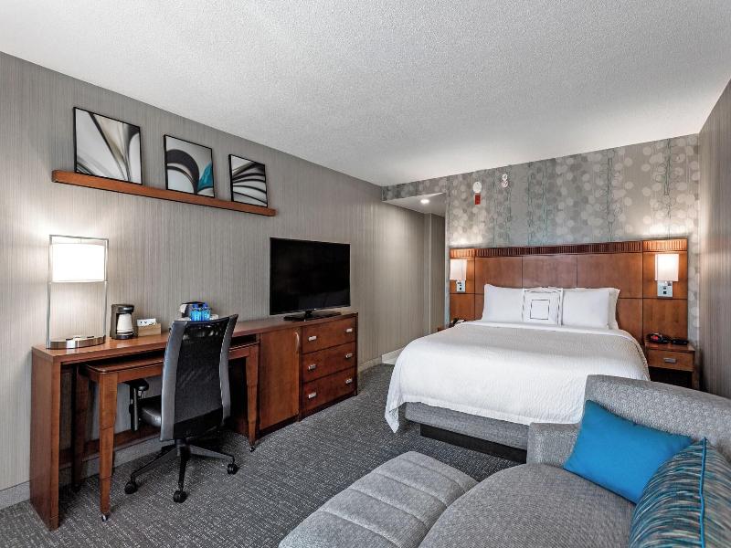 Courtyard by Marriott Easton-Columbus image