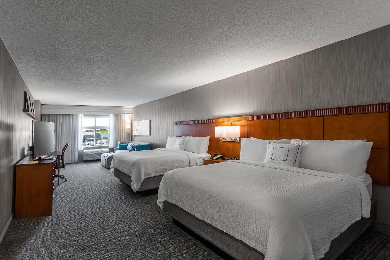 Courtyard by Marriott Easton-Columbus image