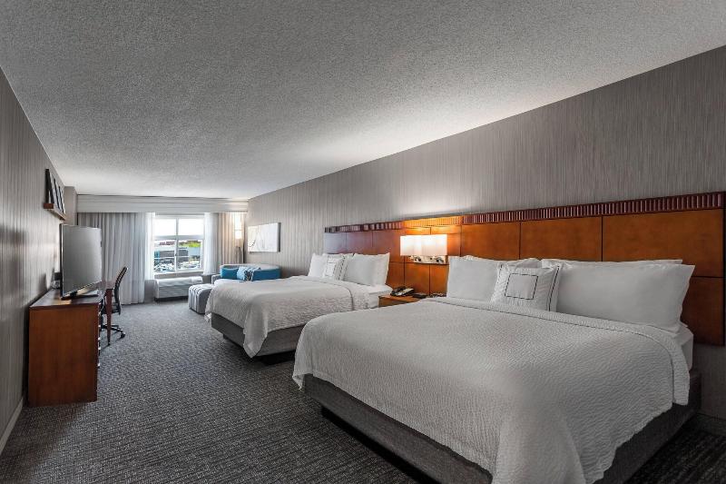 Courtyard by Marriott Easton-Columbus image
