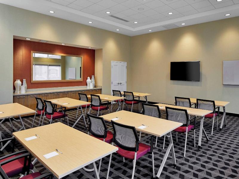 TownePlace Suites by Marriott Columbus North - OSU image