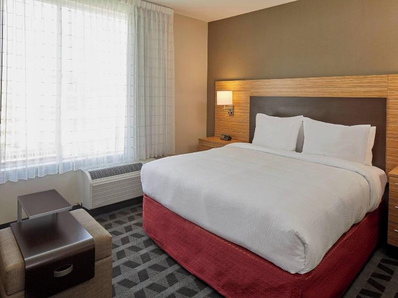 TownePlace Suites by Marriott Columbus North - OSU image