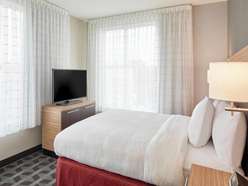 TownePlace Suites by Marriott Columbus North - OSU image