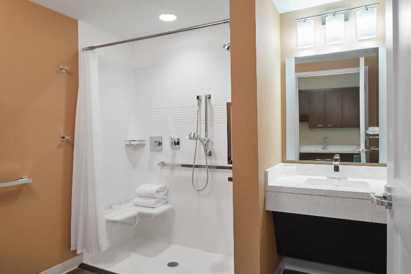 TownePlace Suites by Marriott Columbus North - OSU image