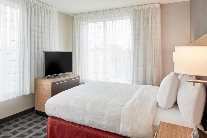 TownePlace Suites by Marriott Columbus North - OSU image