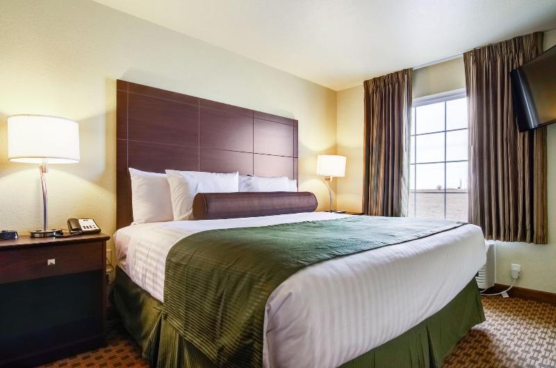 Cobblestone Inn & Suites - Lakin image