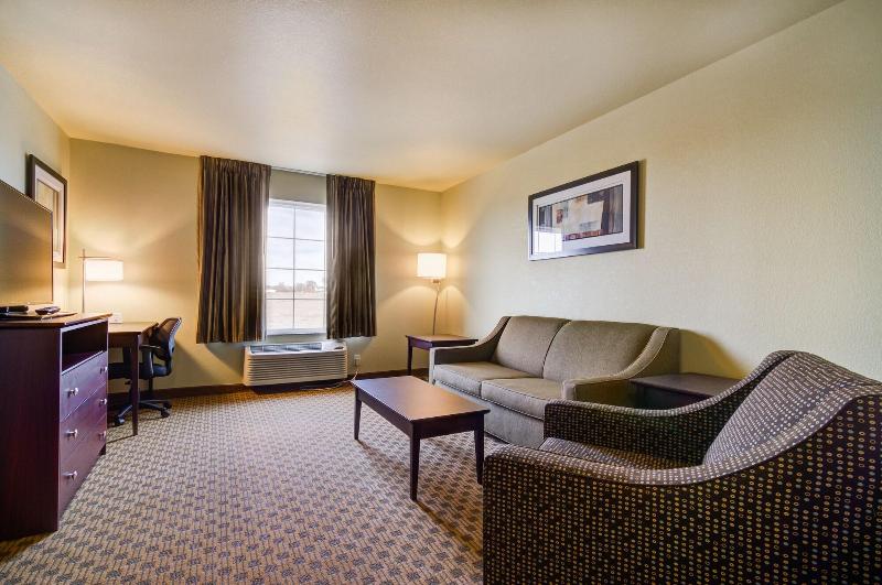 Cobblestone Inn & Suites - Lakin image 5