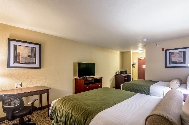 Cobblestone Inn & Suites - Lakin image 4