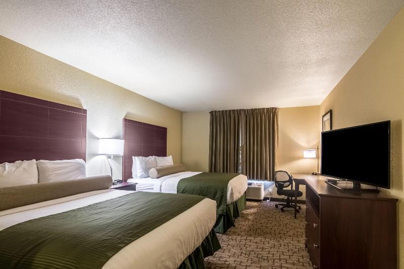 Cobblestone Inn & Suites - Lakin image 6
