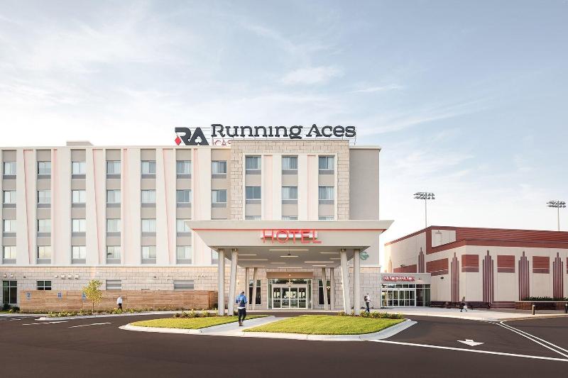 Running Aces Hotel Trademark Collection By Wyndham image