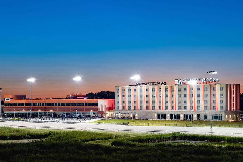 Running Aces Hotel Trademark Collection By Wyndham image
