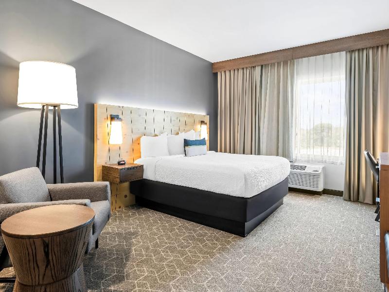 Running Aces Hotel Trademark Collection By Wyndham image